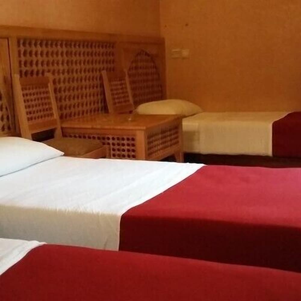 Hotel Cecil