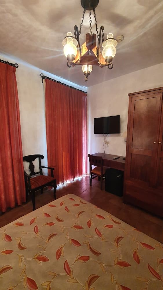 Hotel Coso Viejo