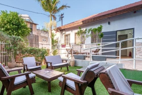 Loui Hotel