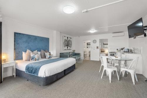 Orewa Beachcomber