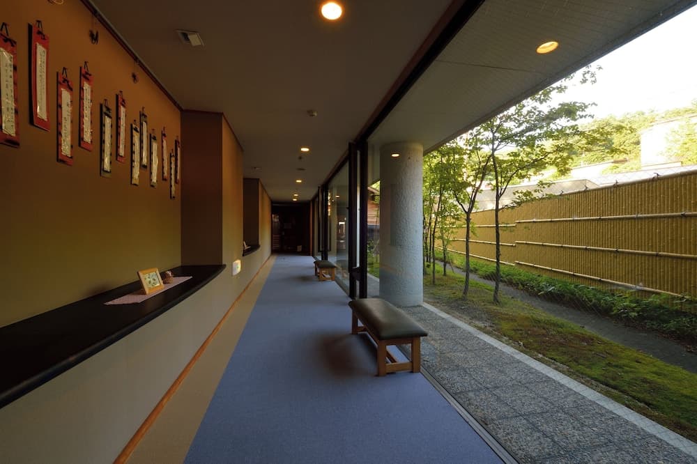Wakamatsuya