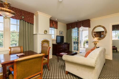Diamond Hotel