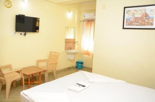 Hari Iyer Residency