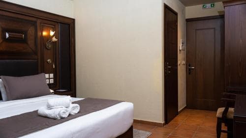 Dellas Boutique Hotel