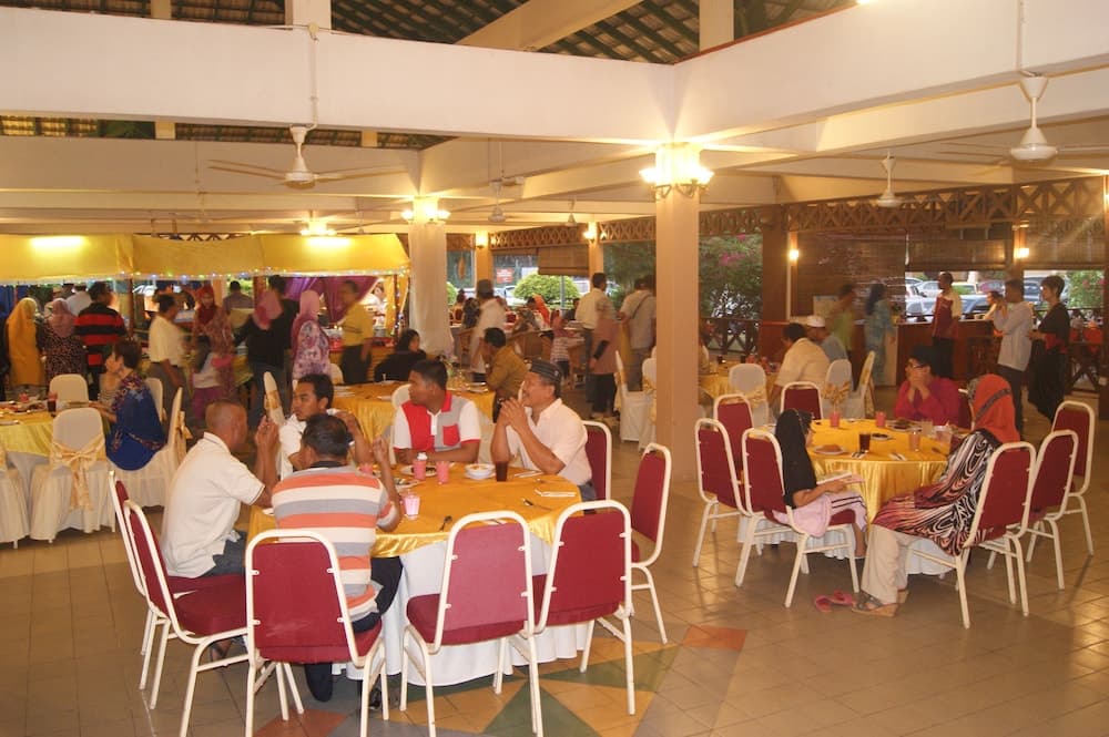 Rompin Beach Resorts