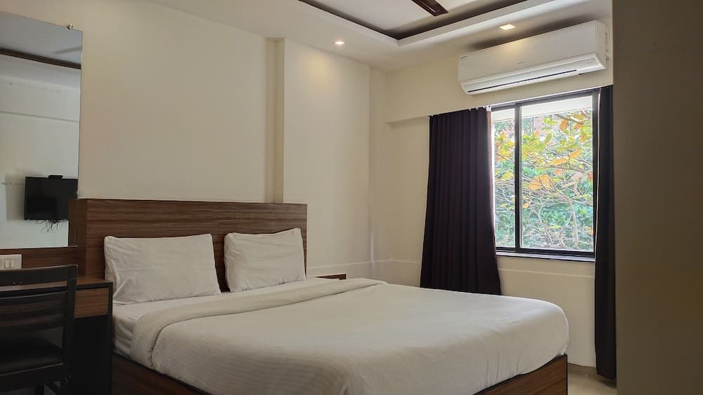 Hotel Ace Residency