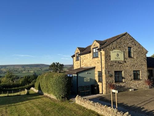 Oak Lodge Bed & Breakfast