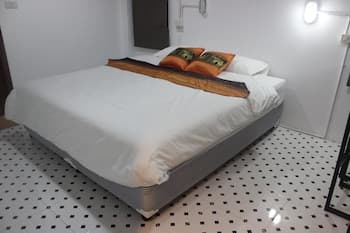 Rak Khun Hostel
