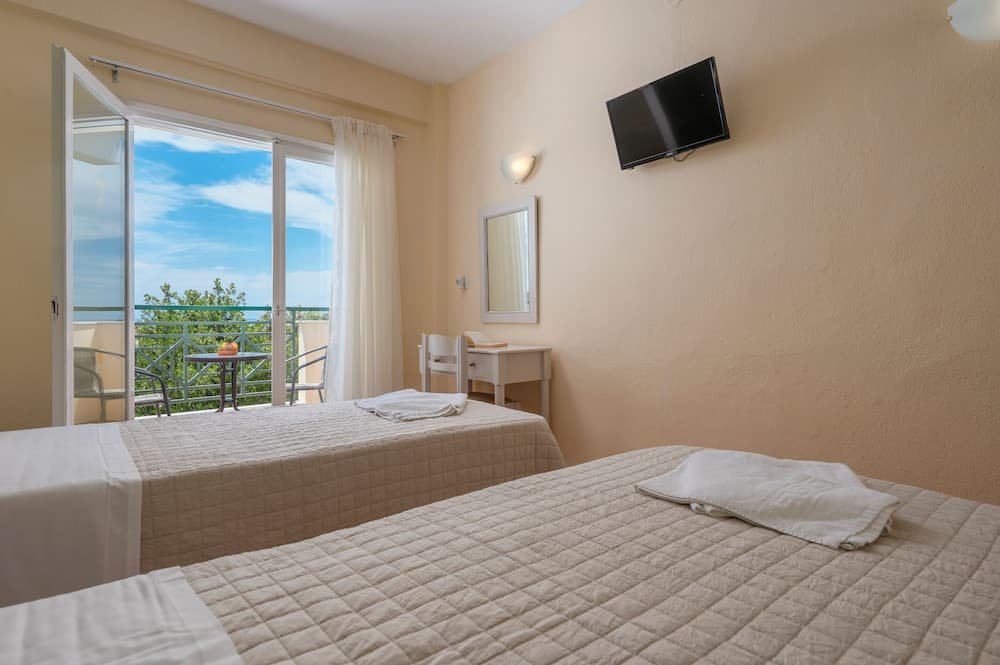Julia Hotel