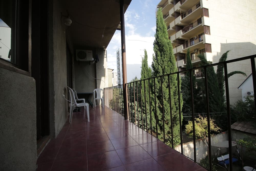 Hotel Bu