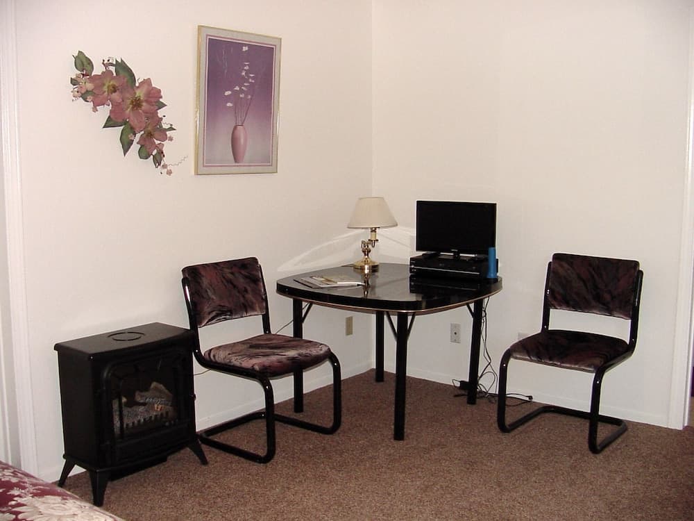 Apple Blossom Inn