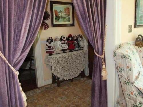 Robin's Nest Bed & Breakfast