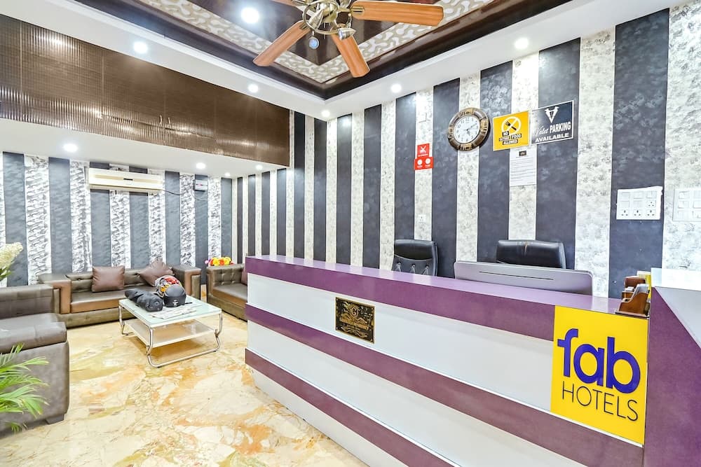 Fabhotel Good Luck Residency
