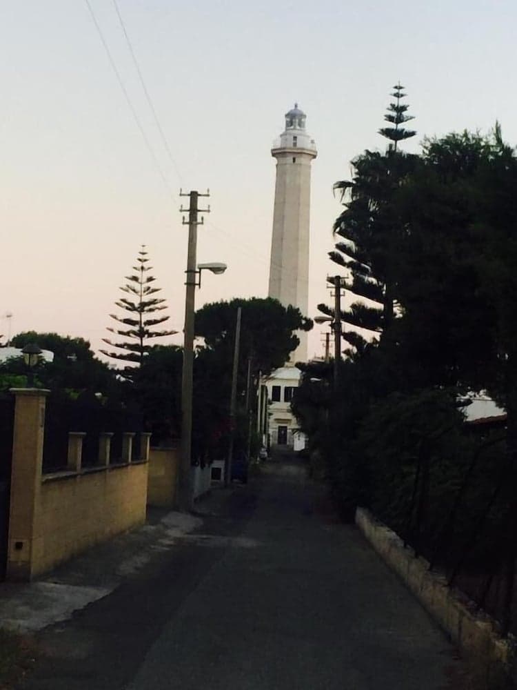 Incanoa Inn