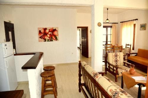 Filoxenia Villa