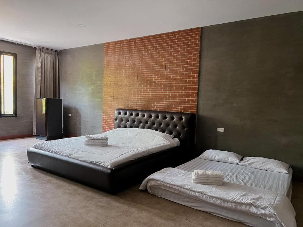 Manee Poolvilla
