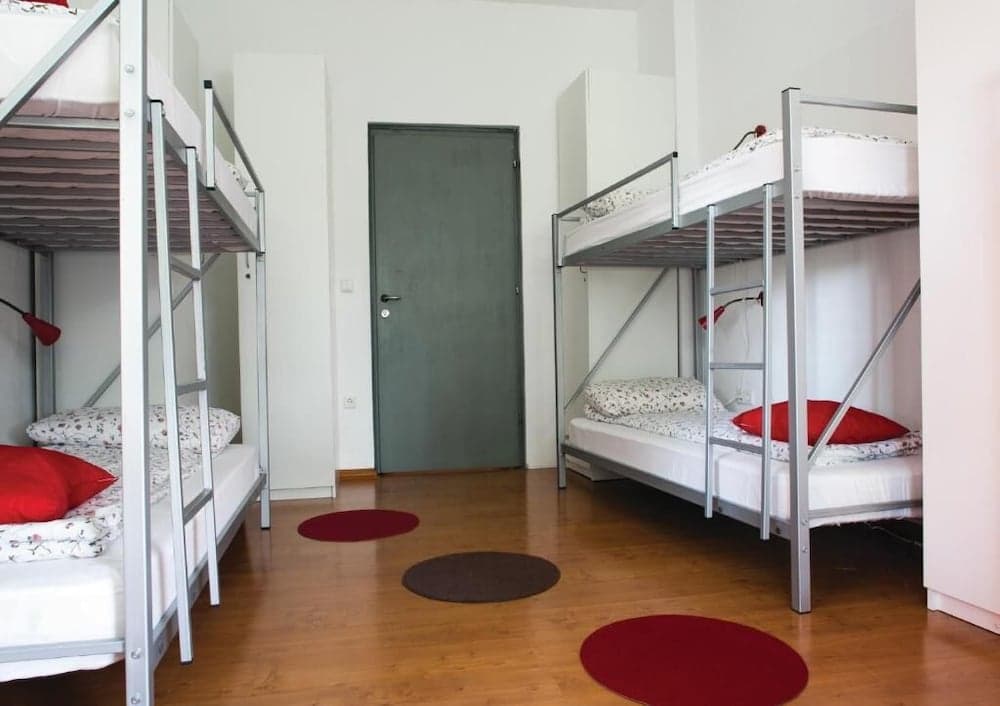 Cukrarna Hostel