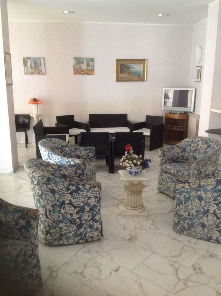 Elena Hotel