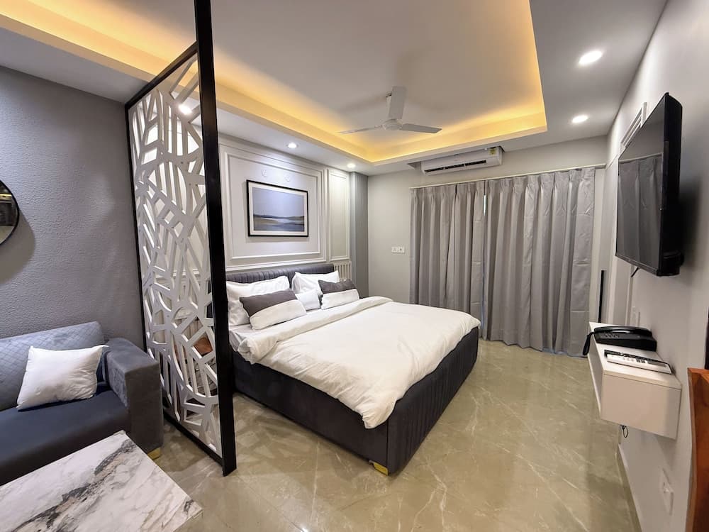Bedchambers Apart hotel Sec 39