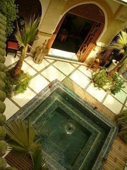 Riad Moucharabieh