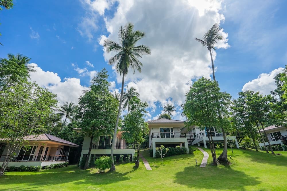 Phangan Akuna