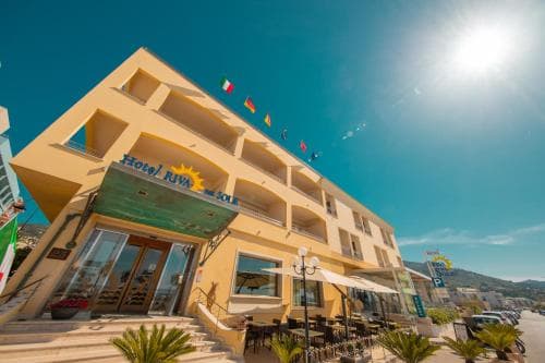 Hotel Riva del Sole