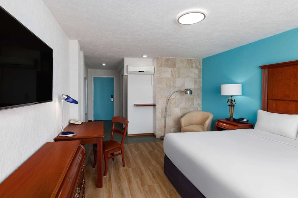 Howard Johnson by Wyndham Toluca