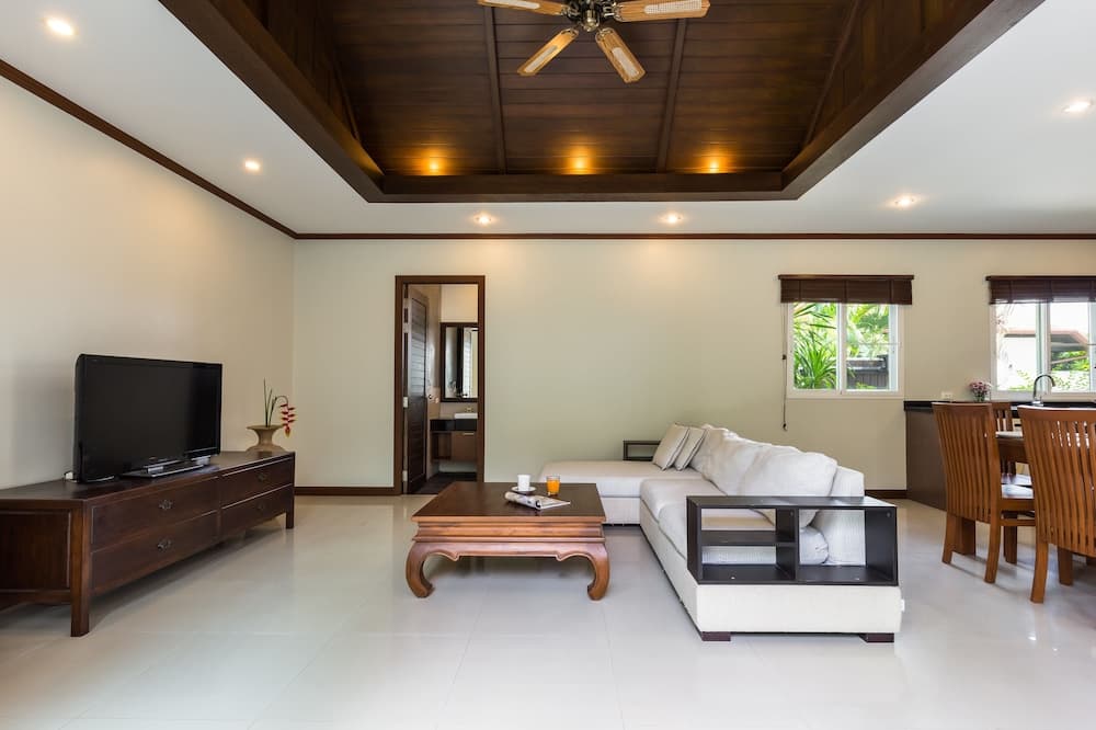 Thai-Balinese Villa Alex in Rawai, 3BR, Private Pool