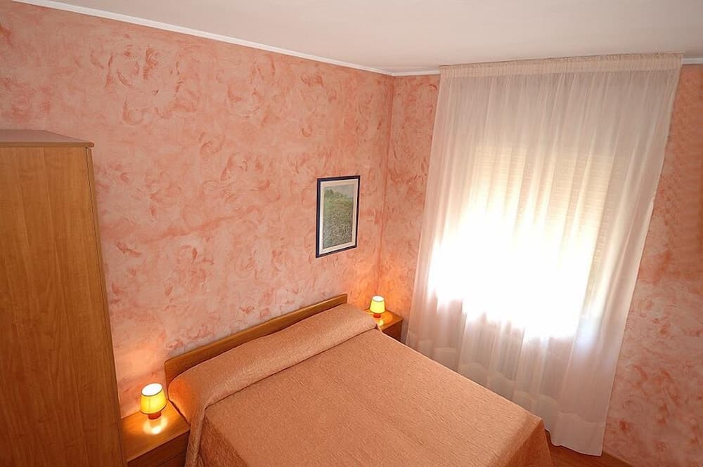 Primavera Hotel