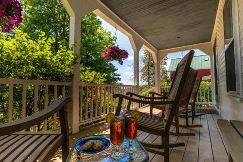 Maple Hill Farm Inn