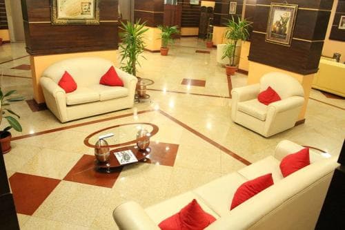 Flora Park Apartment