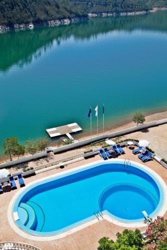 Estalagem Lago Azul