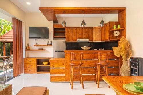 Cozy 2-bed villa with pool 5 mins to finns beach