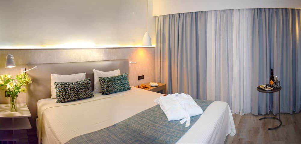 Minos Mare Hotel