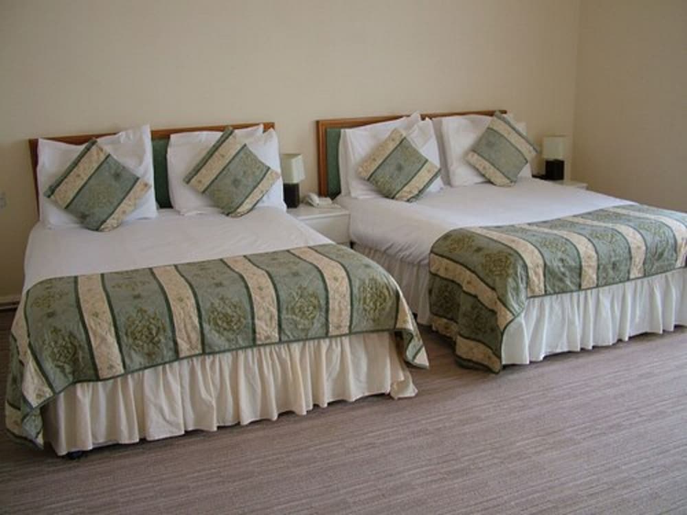 The Dolphin Hotel