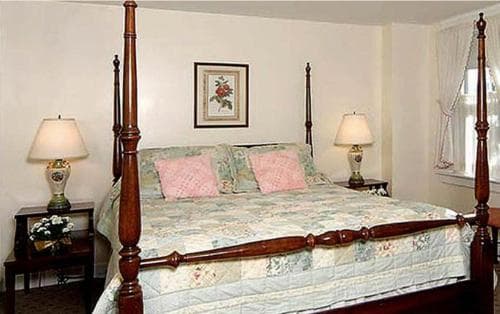 Tuck Inn B&B