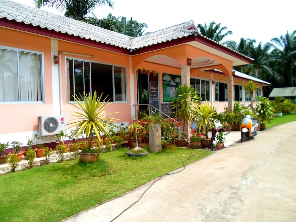 TR Resort