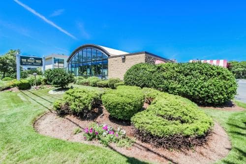 Holly Tree Resort