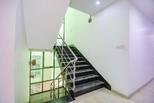 Fabhotel Rani Tower