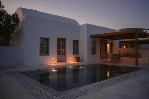 Black Rose Suites