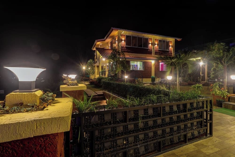 Blossom Stay@Valley & Lakeview with Swimming Pool