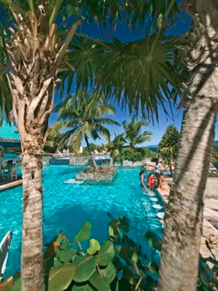 Sapphire Beach Resort Condominium