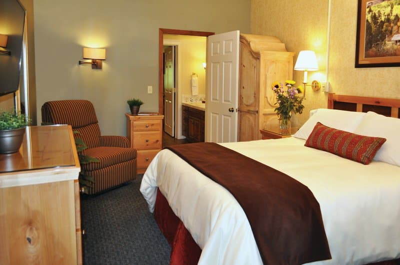 Olympic Village Inn