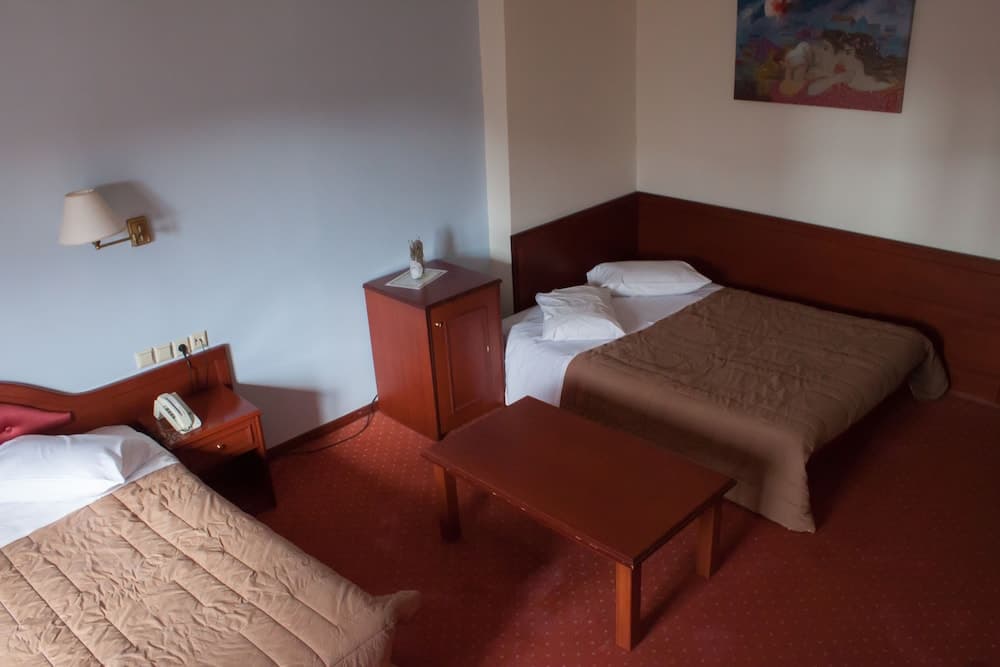Art Pythia Hotel
