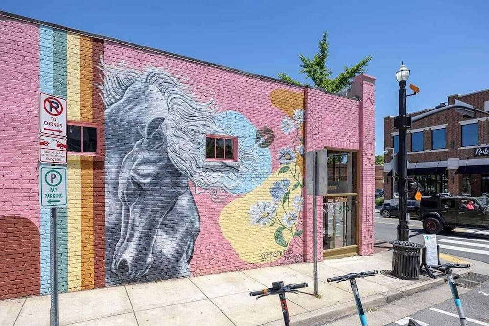 The Nomad by AvantStay Modern Comfort Near Downtown