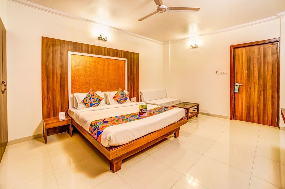 FabHotel Go Shirdi