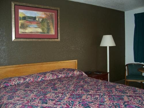 1st Interstate Inn