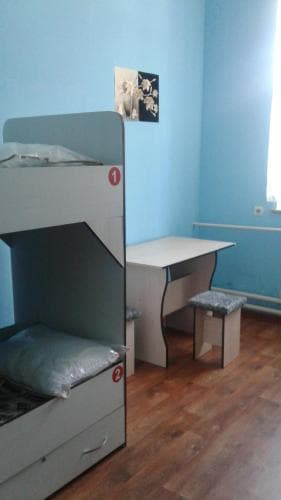 Hostel 2x12