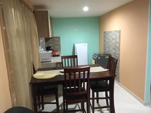 Bellas Place