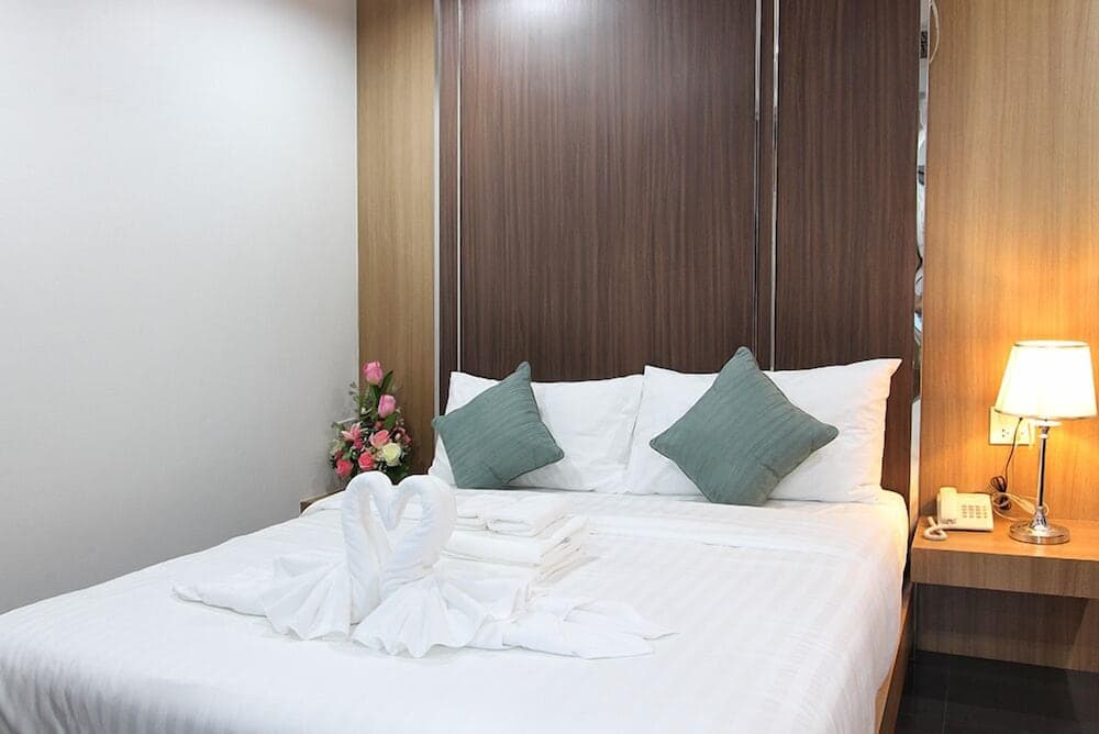 Thanburi Hotel
